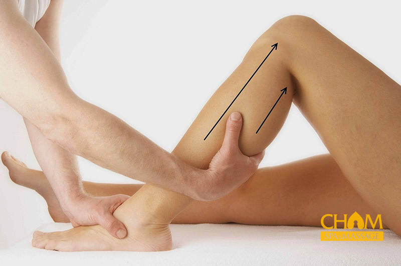 Cách massage chân mô sâu Cham Spa & Massage