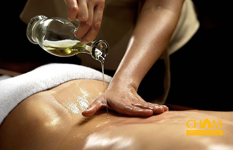 Lợi ích bất ngờ của tinh dầu massage Cham Spa & Massage