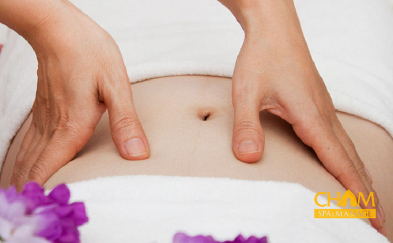 Massage bụng theo hình chữ U loại bỏ được vấn đề đầy hơi Cham Spa & Massage
