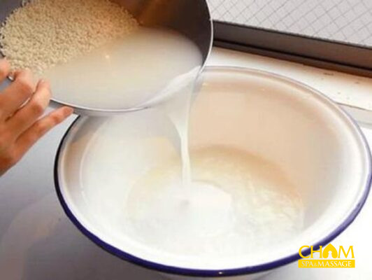 Rửa mặt bằng nước vo gạo