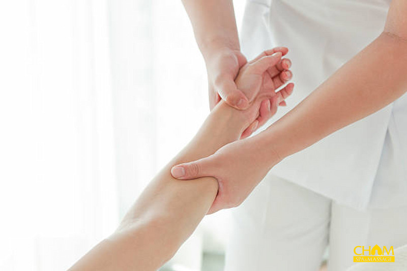 Cách massage tay