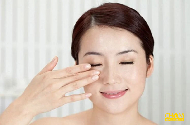 Cách massage mắt 